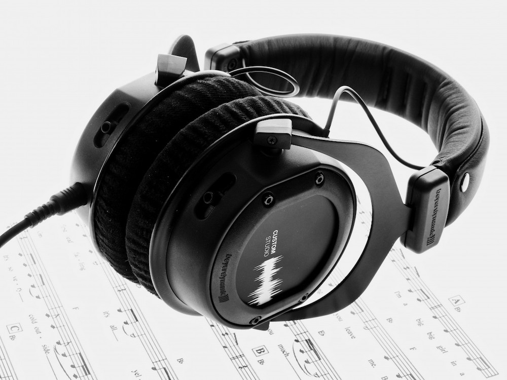 The Biggest Advantages to Mixing with Headphones