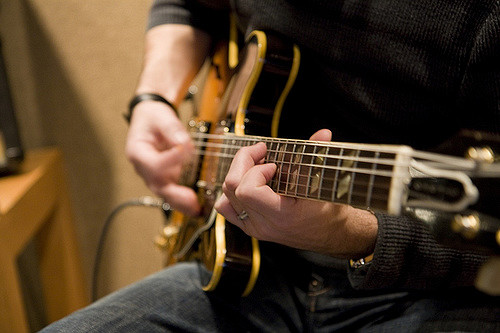 10 Helpful Tricks for Mixing Guitars_2