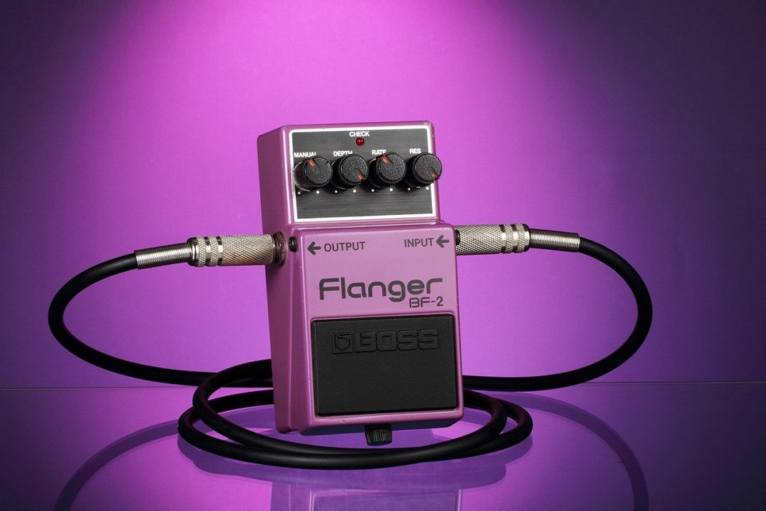Bestrating Gooey nakomelingen Flanger vs. Phaser: What's the Difference? - Produce Like A Pro