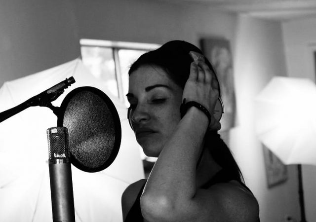 What Does a Pop Filter Do? Recording Vocals