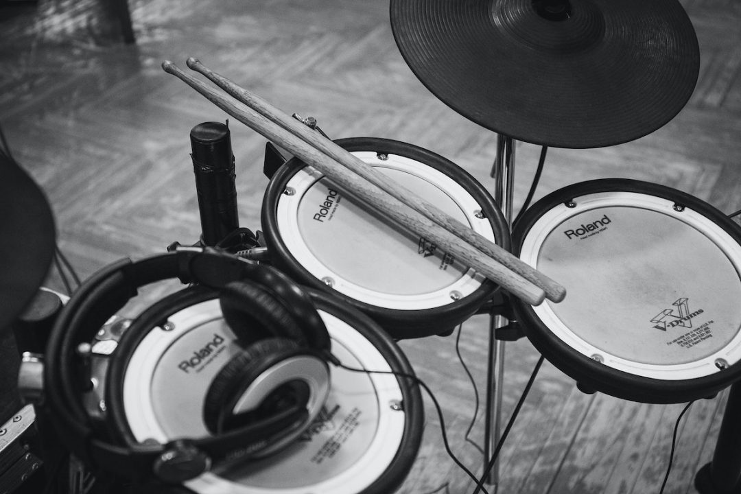 The 7 Best Electronic Drum Sets for Your Home Studio [2022 Guide]