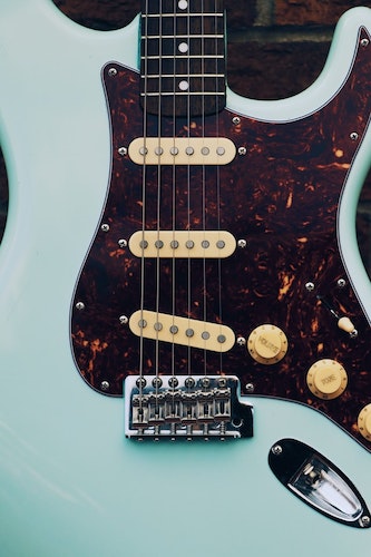 Humbucker vs Single Coil Pickups- What’s the Difference?_2