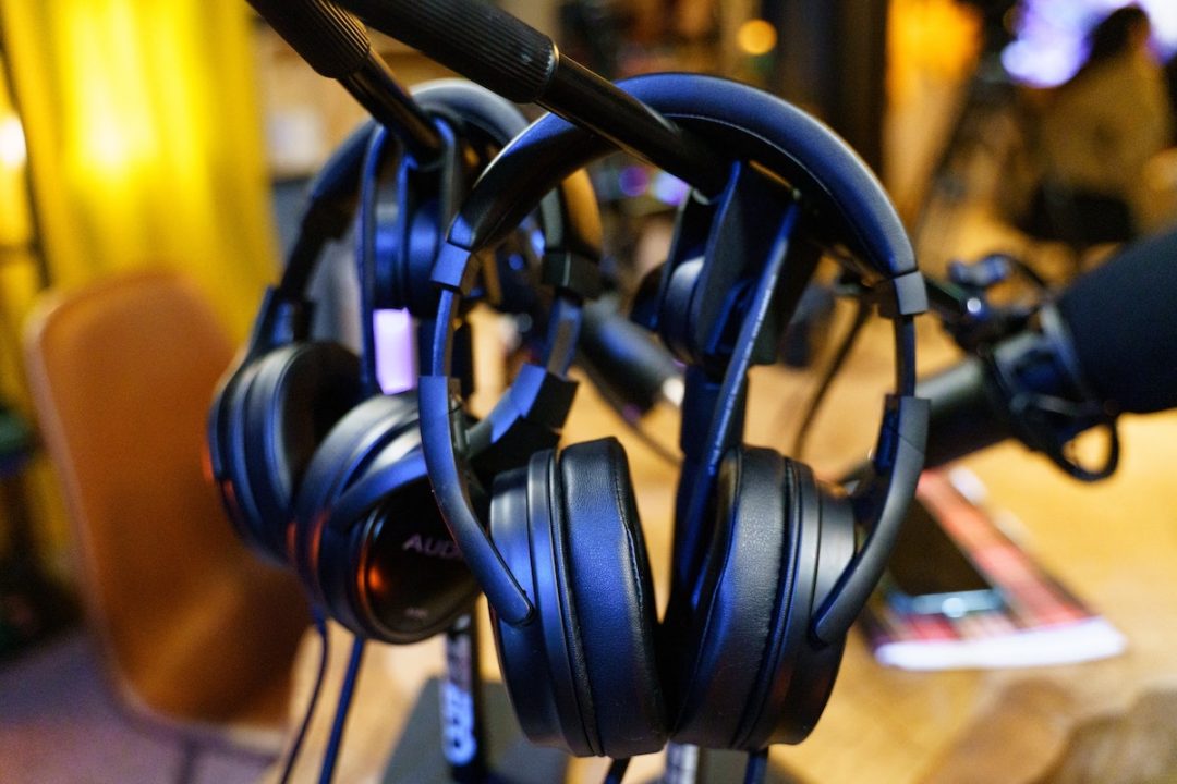 9 Best Open Back Headphones for 2023 [Any Budget] Produce Like A Pro