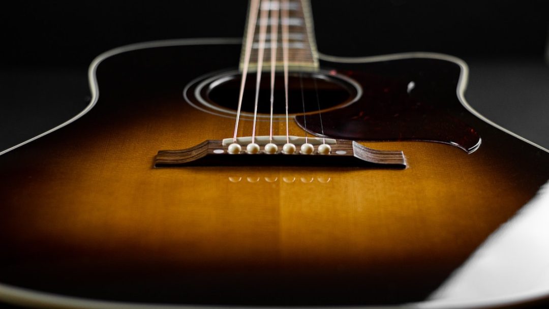 How to Choose a String Gauge for Your Acoustic Guitar