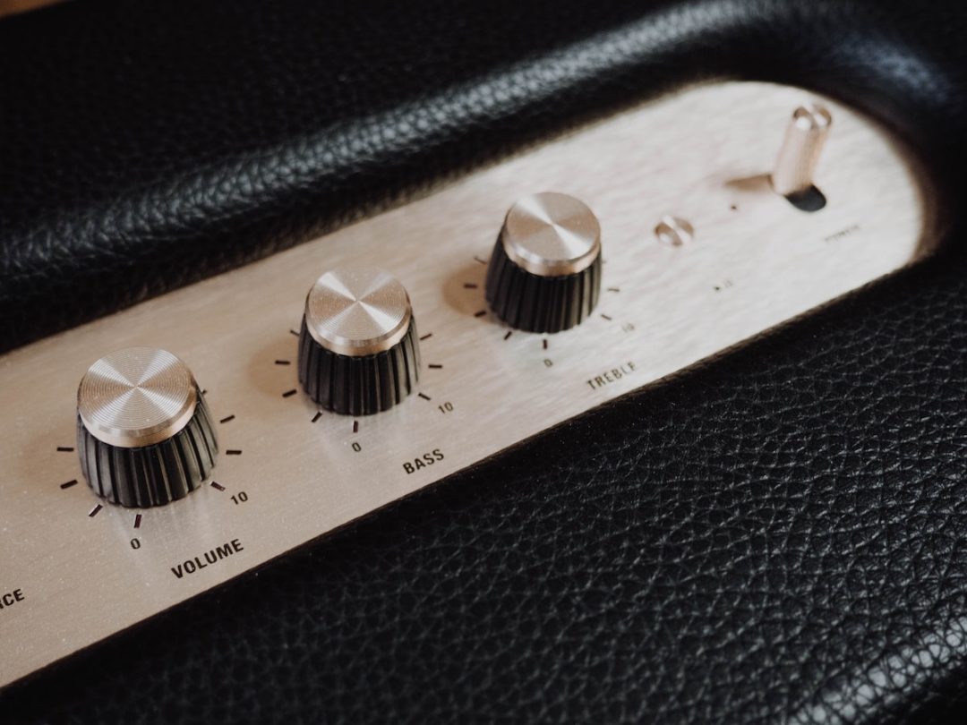 The Best Modeling Amps to Elevate Your Guitar Sounds [2023 Guide]