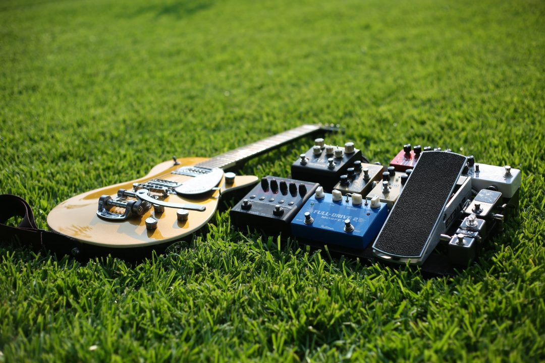 The Best Pedal Board Options for Guitarists [Any Budget]