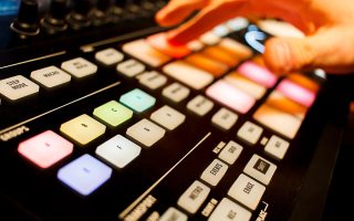 What Is the Best Midi Controller for Logic Pro X? (Top 5) - Produce